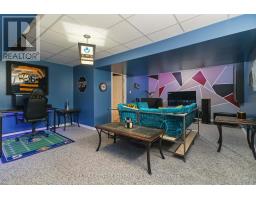 1839 PARKHURST AVENUE - 35