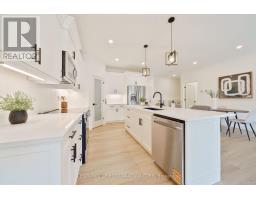 6 - 32 POSTMA STREET - 11