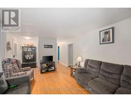 629 VICTORIA STREET - 14