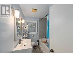 629 VICTORIA STREET - 17