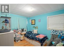 629 VICTORIA STREET - 18