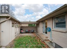 629 VICTORIA STREET - 4