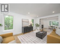 50 MERIDENE CRESCENT E - 19