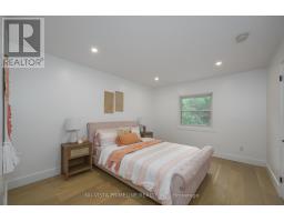 50 MERIDENE CRESCENT E - 38