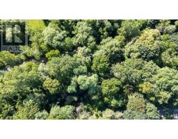 50 MERIDENE CRESCENT E - 8