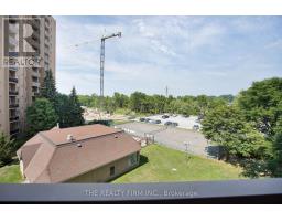 504 - 858 COMMISSIONERS ROAD E - 29