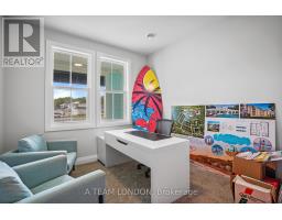 72 THE PROMENADE - 16