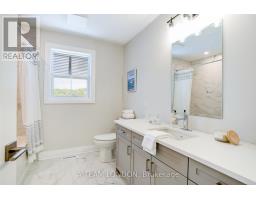 72 THE PROMENADE - 34