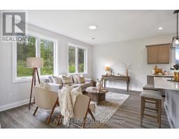 72 THE PROMENADE - 8