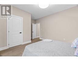 54 EAST GLEN DRIVE - 21