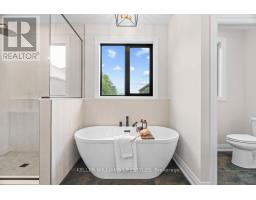 54 EAST GLEN DRIVE - 26