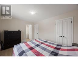 18 HAWTHORN CRESCENT - 18