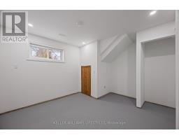 18 HAWTHORN CRESCENT - 30