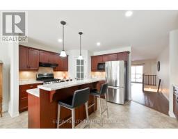 7 CIRCLEWOOD DRIVE - 12