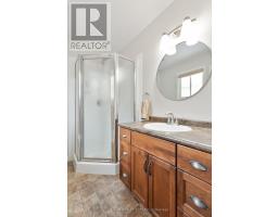 7 CIRCLEWOOD DRIVE - 31