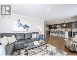 15 MARCUS CRESCENT - 20