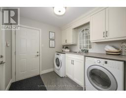 15 MARCUS CRESCENT - 22