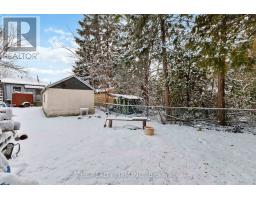 900 DUFFERIN AVENUE - 11