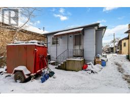 900 DUFFERIN AVENUE - 5