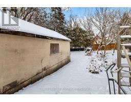 900 DUFFERIN AVENUE - 8