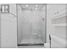 345 BANBURY CRESCENT - 14