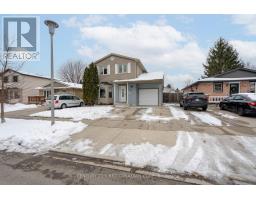 345 BANBURY CRESCENT - 2