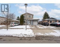 345 BANBURY CRESCENT - 3