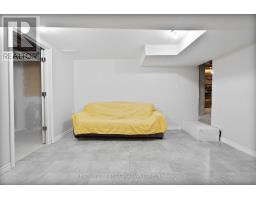 345 BANBURY CRESCENT - 33