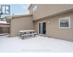 345 BANBURY CRESCENT - 37