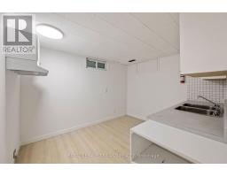 264 TROTT DRIVE - 33