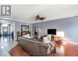 34 FIELDSTONE CRESCENT - 11