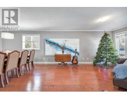 34 FIELDSTONE CRESCENT - 5