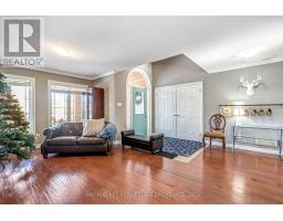 34 FIELDSTONE CRESCENT - 7