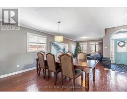 34 FIELDSTONE CRESCENT - 8