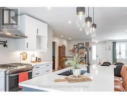 29 JUNIPER CRESCENT - 11