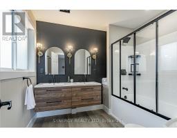 29 JUNIPER CRESCENT - 18