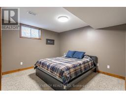 29 JUNIPER CRESCENT - 22