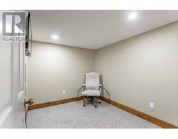 29 JUNIPER CRESCENT - 24