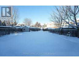 946 WHETHERFIELD STREET W - 31