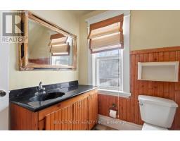 392 SPRUCE STREET - 17