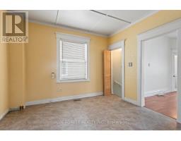 392 SPRUCE STREET - 20