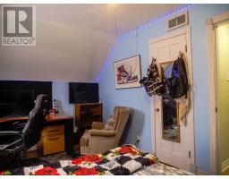 183 NANCY STREET - 32