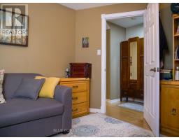 183 NANCY STREET - 37