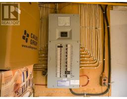 183 NANCY STREET - 40