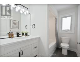 64 POSTMA CRESCENT - 14