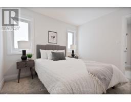 64 POSTMA CRESCENT - 16