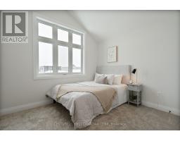 64 POSTMA CRESCENT - 18