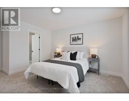 64 POSTMA CRESCENT - 21