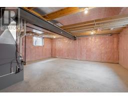 64 POSTMA CRESCENT - 27