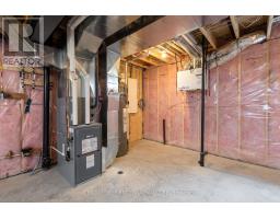 64 POSTMA CRESCENT - 28